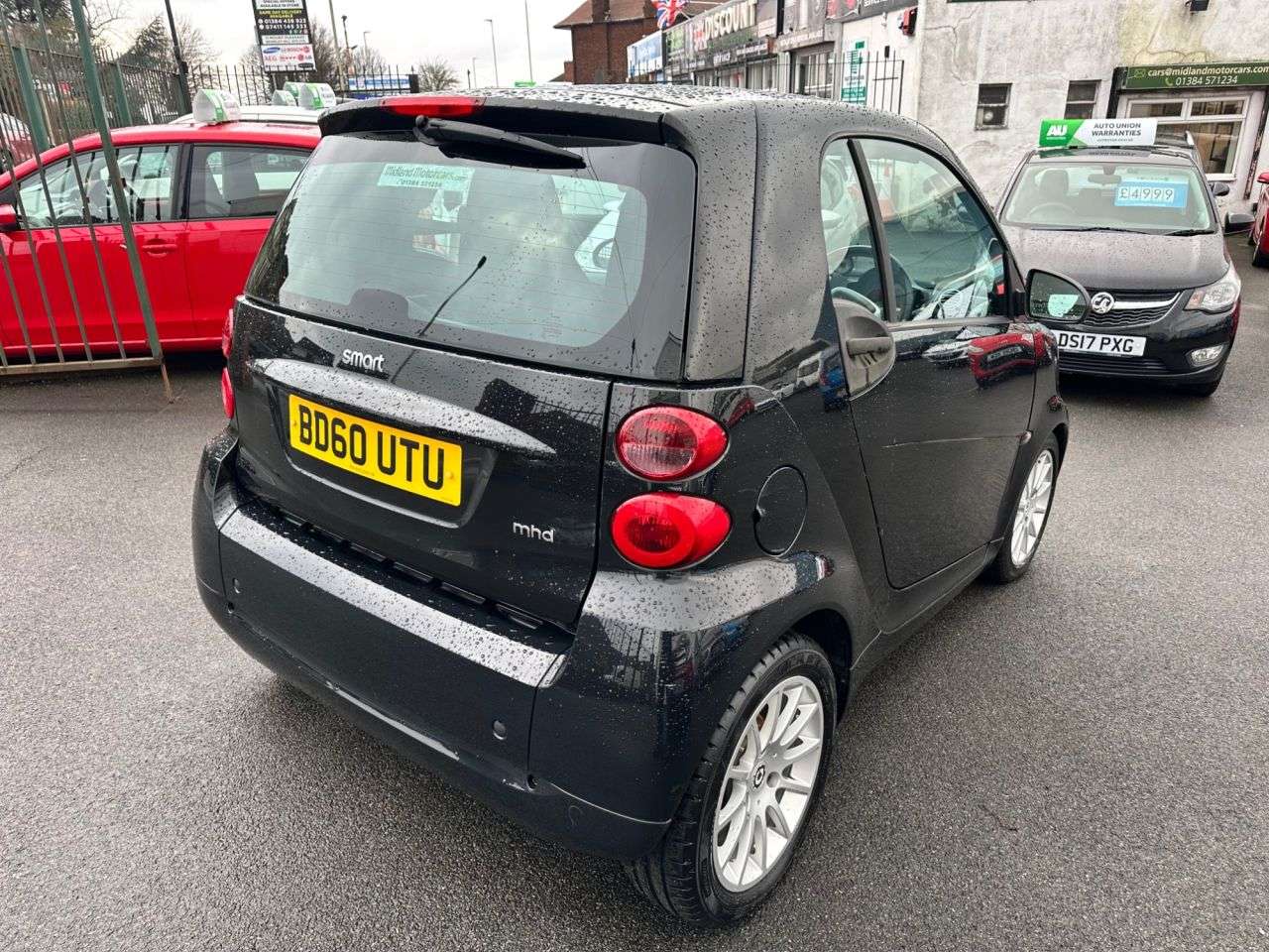 A 2011 SMART FORTWO 1.0 MHD Passion Coupe 2dr Petrol SoftTouch Euro 5 (s/s) (71 bhp) SERVICE HI A 2011 SMART FORTWO 1.0 MHD Passion Coupe 2dr Petrol SoftTouch Euro 5 (s/s) (71 bhp) SERVICE HI