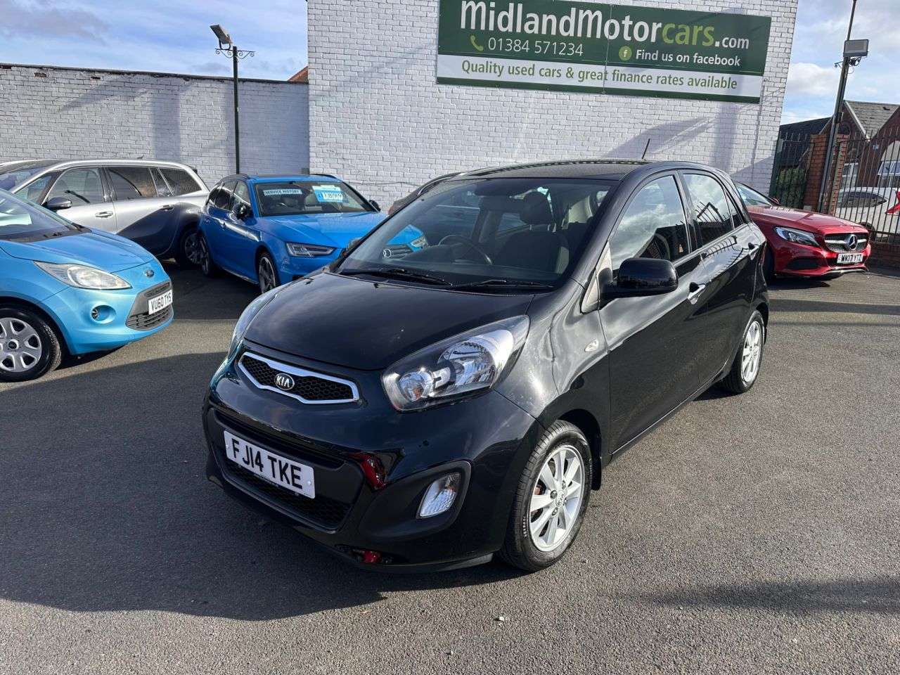 A 2014 KIA PICANTO 1.0 VR7 Hatchback 5dr Petrol Manual Euro 5 (68 bhp) £20 PER YEAR ROAD TAX-B A 2014 KIA PICANTO 1.0 VR7 Hatchback 5dr Petrol Manual Euro 5 (68 bhp) £20 PER YEAR ROAD TAX-B