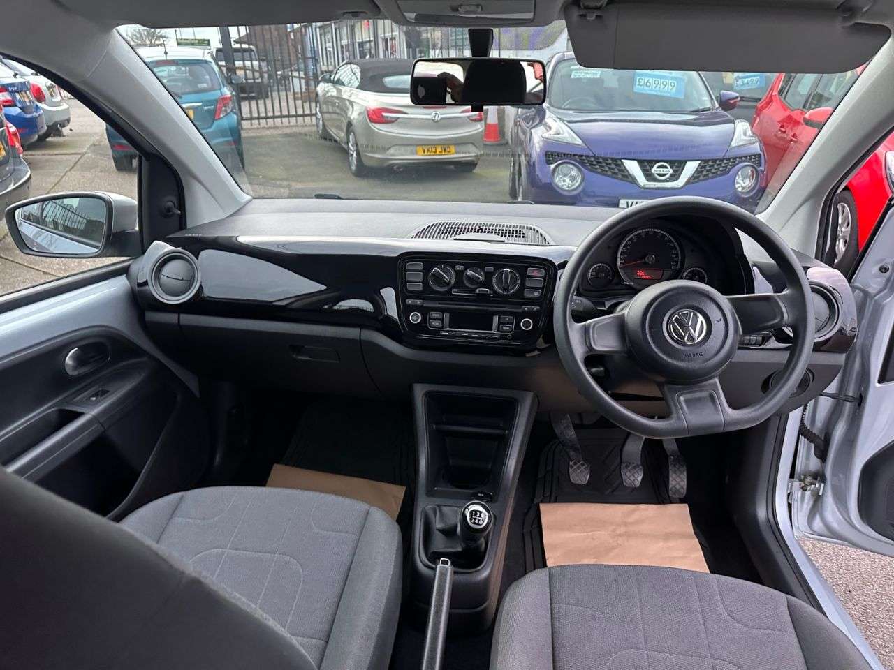 2014 VOLKSWAGEN UP! 2014 VOLKSWAGEN UP!