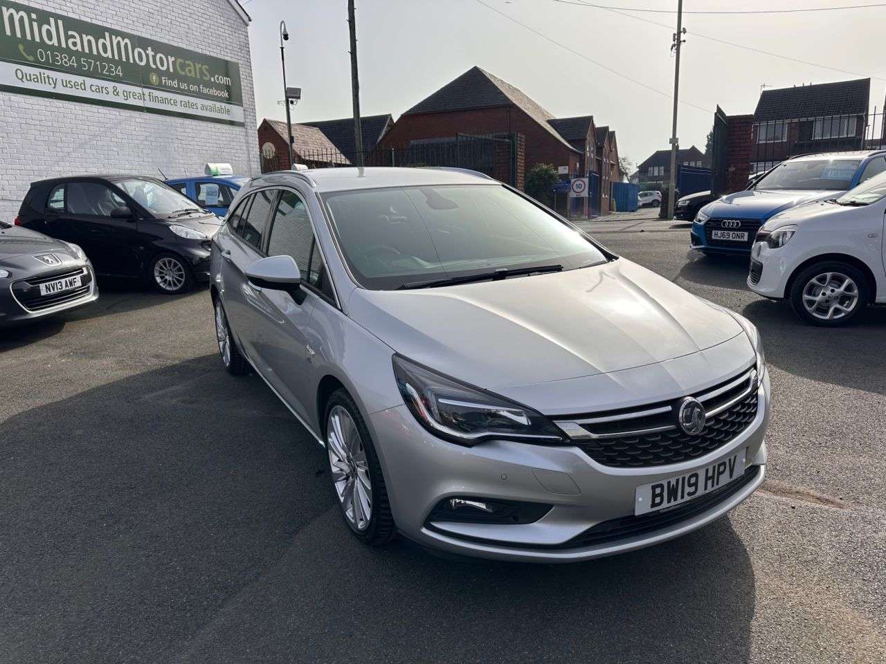 A 2019 VAUXHALL ASTRA 1.4i Turbo Elite Nav Sports Tourer 5dr Petrol Manual Euro 6 (150 ps) APPLE A 2019 VAUXHALL ASTRA 1.4i Turbo Elite Nav Sports Tourer 5dr Petrol Manual Euro 6 (150 ps) APPLE