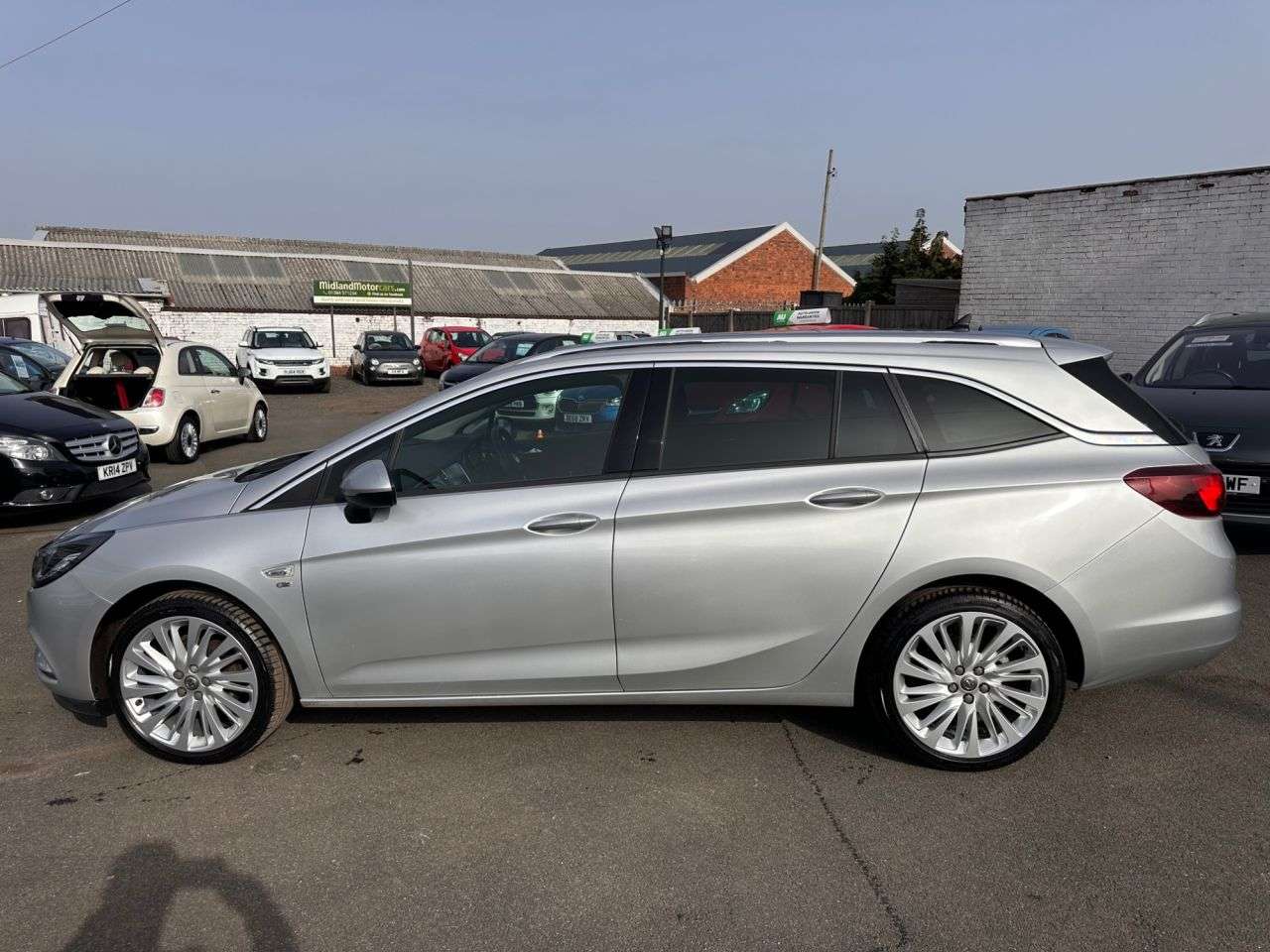 A 2019 VAUXHALL ASTRA 1.4i Turbo Elite Nav Sports Tourer 5dr Petrol Manual Euro 6 (150 ps) APPLE A 2019 VAUXHALL ASTRA 1.4i Turbo Elite Nav Sports Tourer 5dr Petrol Manual Euro 6 (150 ps) APPLE
