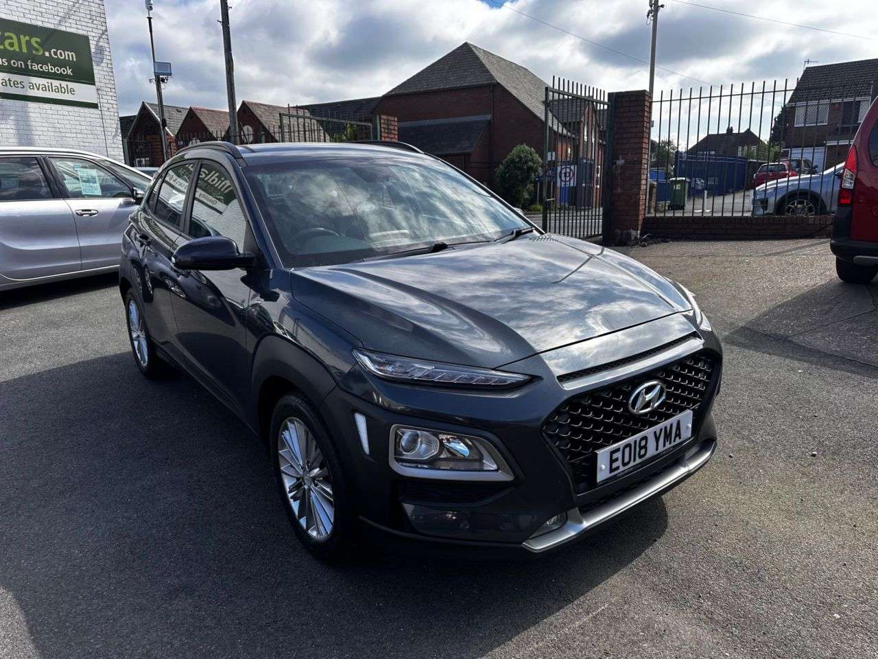 A 2018 HYUNDAI KONA 1.0 T-GDi Blue Drive SE SUV 5dr Petrol Manual Euro 6 (s/s) (120 ps) DAB RAD A 2018 HYUNDAI KONA 1.0 T-GDi Blue Drive SE SUV 5dr Petrol Manual Euro 6 (s/s) (120 ps) DAB RAD
