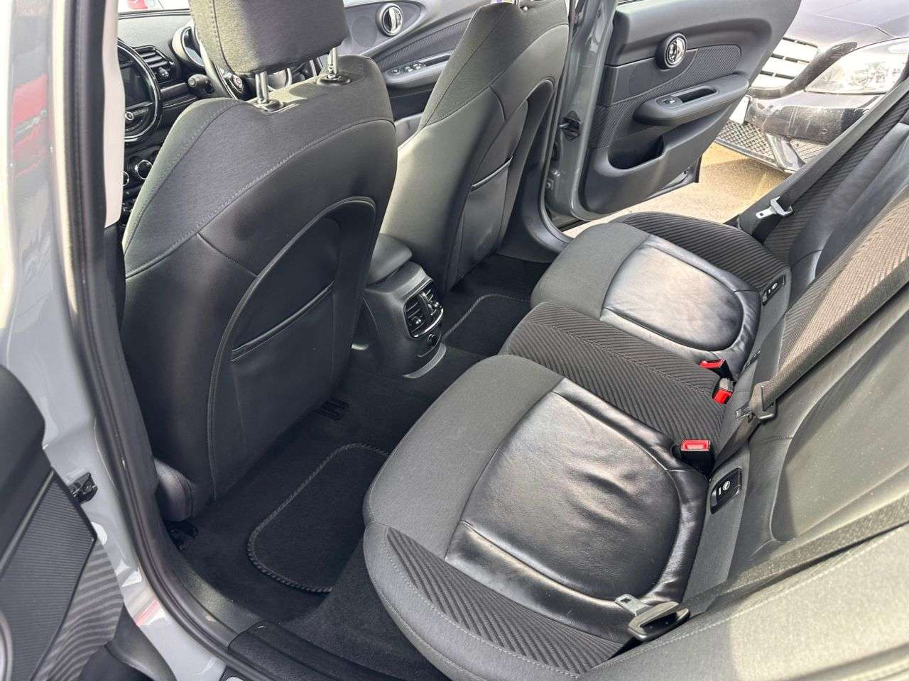 2018 MINI CLUBMAN 2018 MINI CLUBMAN