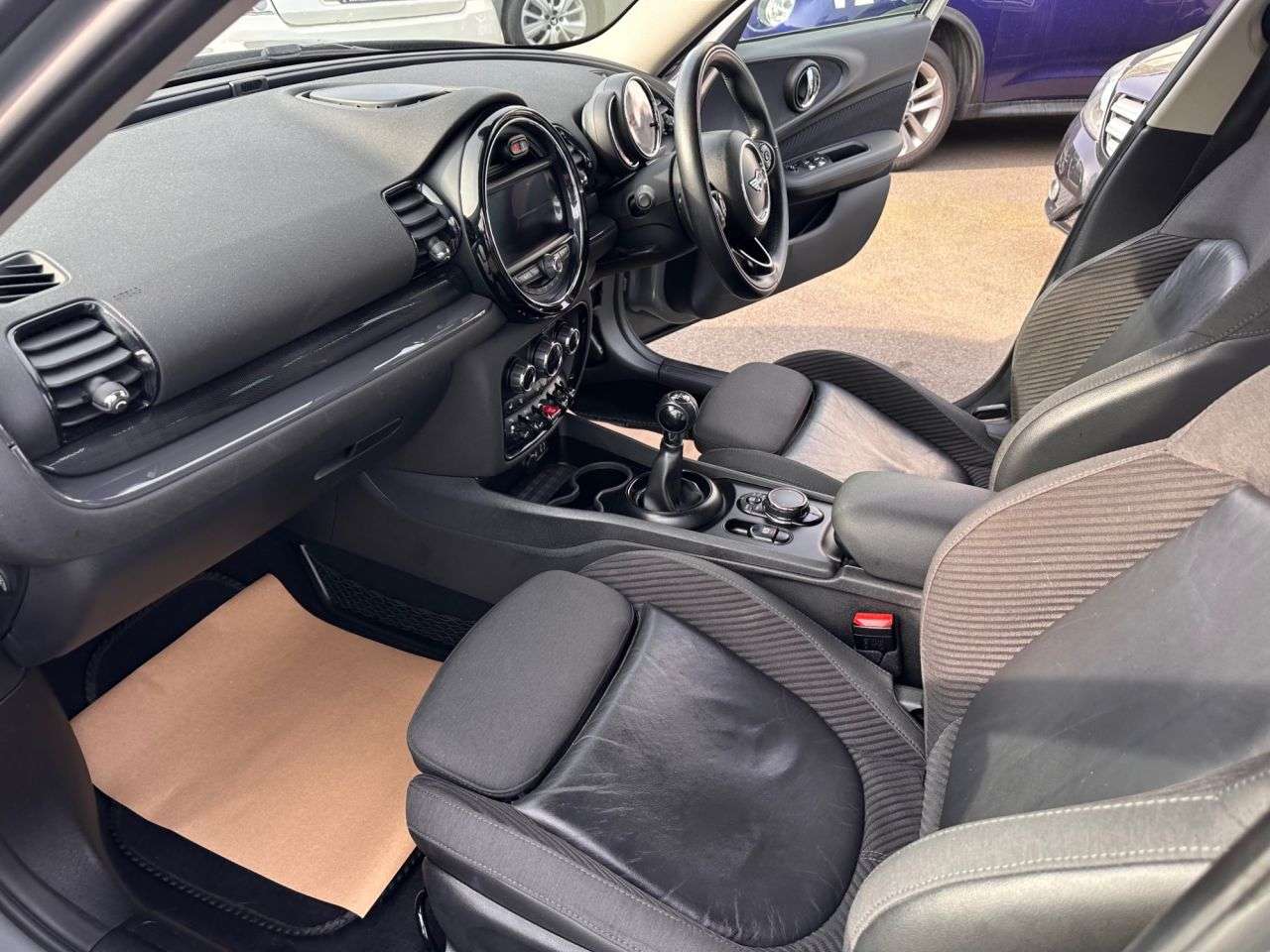 2018 MINI CLUBMAN 2018 MINI CLUBMAN