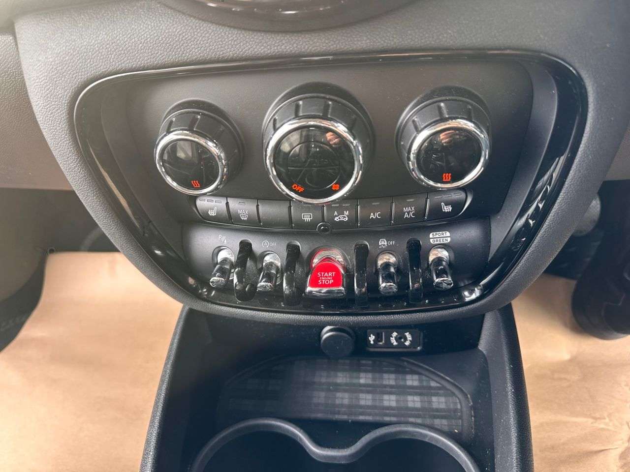 2018 MINI CLUBMAN 2018 MINI CLUBMAN