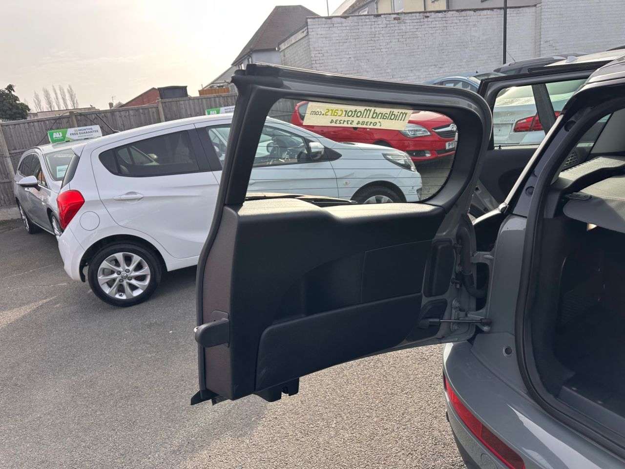 2018 MINI CLUBMAN 2018 MINI CLUBMAN