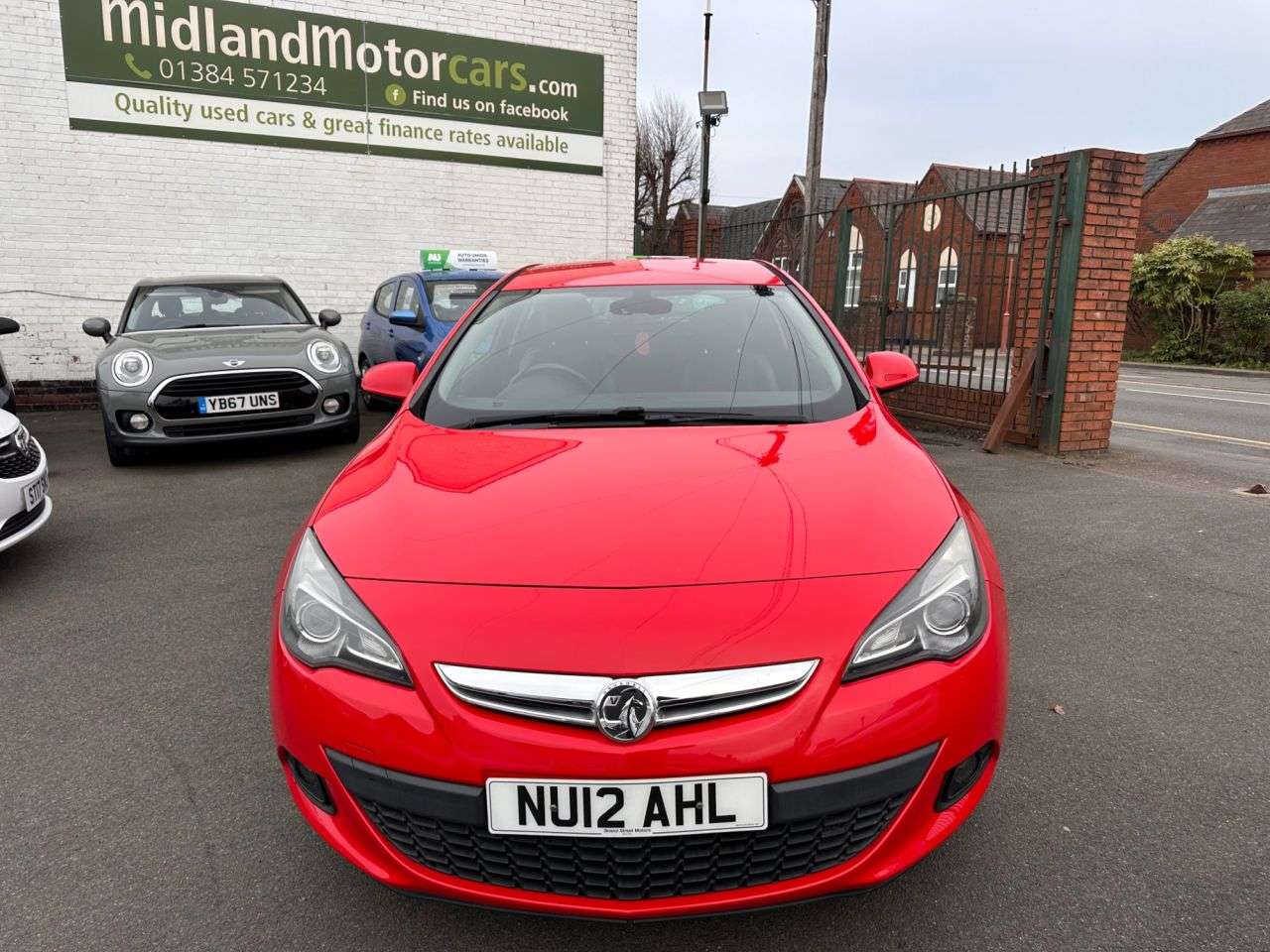 A 2012 VAUXHALL ASTRA GTC 1.4T SRi Coupe 3dr Petrol Manual Euro 5 (s/s) (140 ps) 18 INCH ALLOYS-MOT T A 2012 VAUXHALL ASTRA GTC 1.4T SRi Coupe 3dr Petrol Manual Euro 5 (s/s) (140 ps) 18 INCH ALLOYS-MOT T