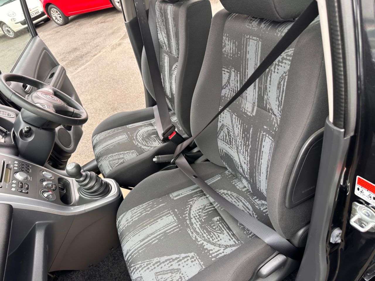 2013 VAUXHALL AGILA 2013 VAUXHALL AGILA