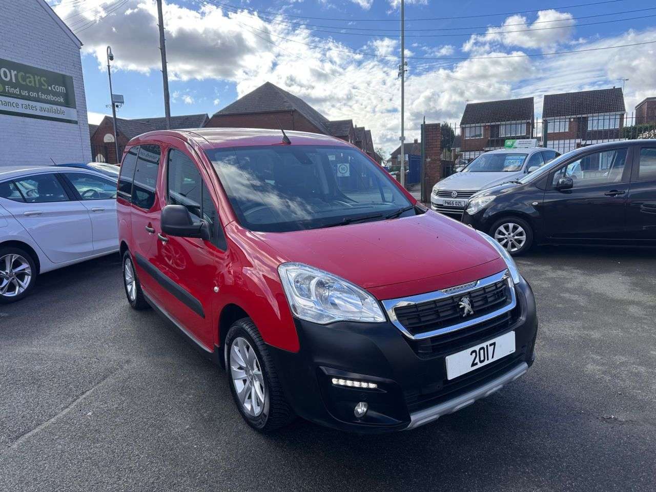 A 2017 PEUGEOT PARTNER TEPEE 1.2 PureTech Outdoor MPV 5dr Petrol Manual Euro 6 (s/s) (110 ps) APPLE/ANDR A 2017 PEUGEOT PARTNER TEPEE 1.2 PureTech Outdoor MPV 5dr Petrol Manual Euro 6 (s/s) (110 ps) APPLE/ANDR