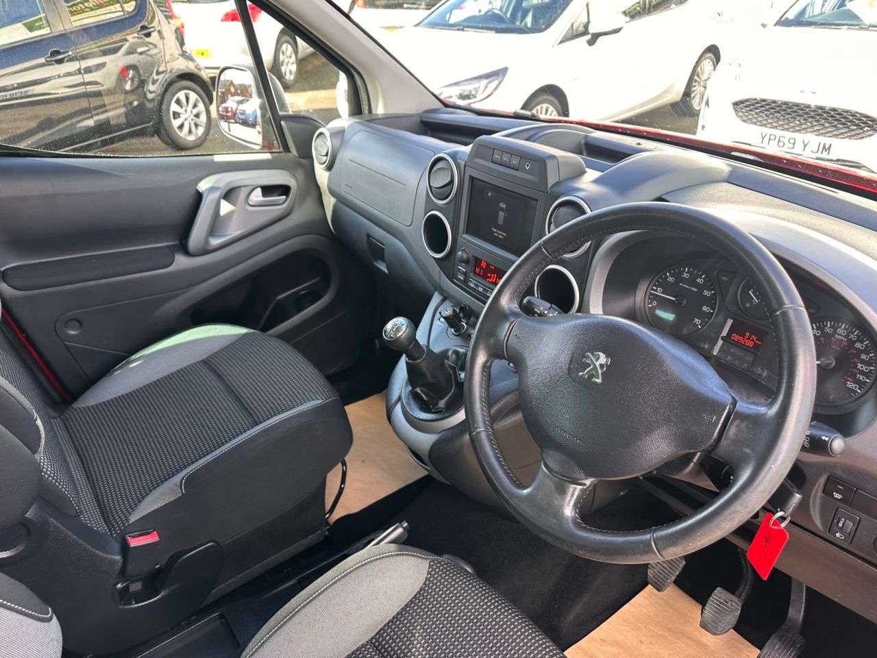 2017 PEUGEOT PARTNER TEPEE 2017 PEUGEOT PARTNER TEPEE