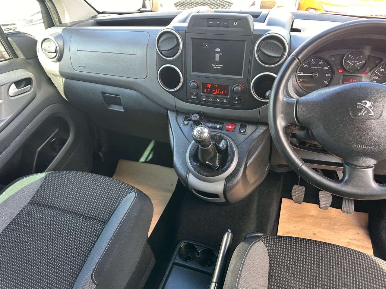 2017 PEUGEOT PARTNER TEPEE 2017 PEUGEOT PARTNER TEPEE