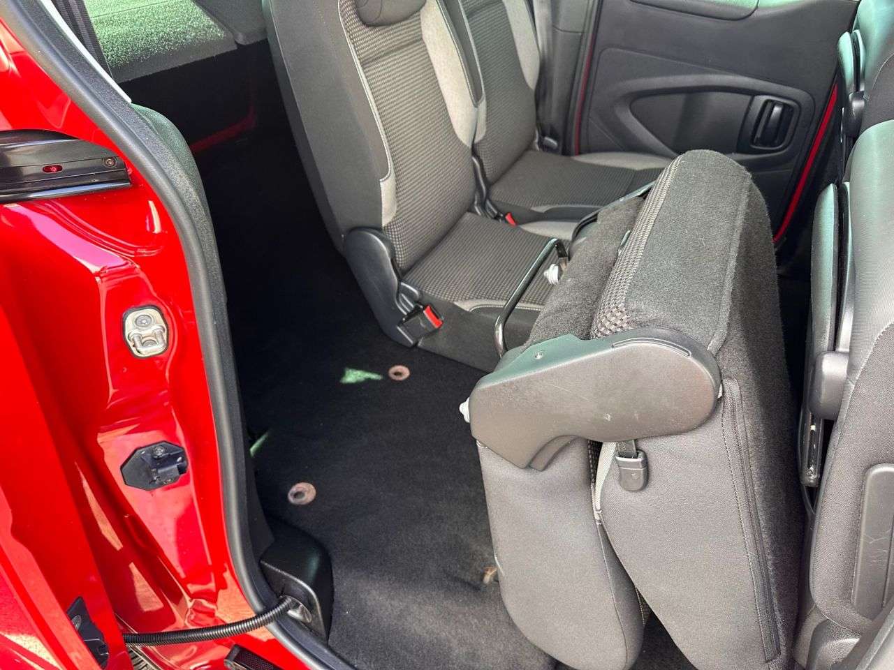 2017 PEUGEOT PARTNER TEPEE 2017 PEUGEOT PARTNER TEPEE