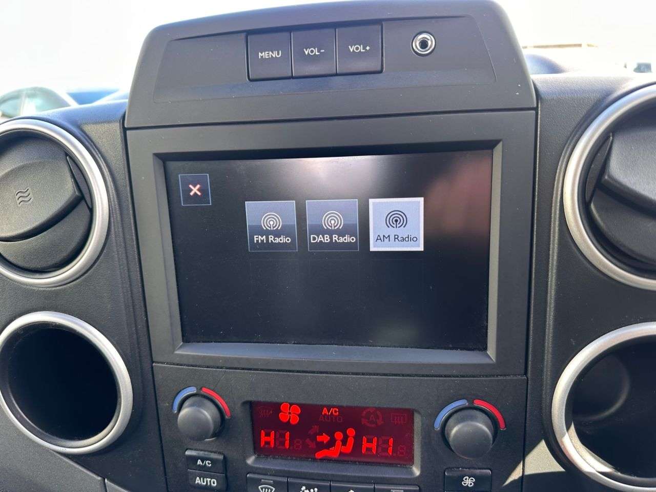 2017 PEUGEOT PARTNER TEPEE 2017 PEUGEOT PARTNER TEPEE