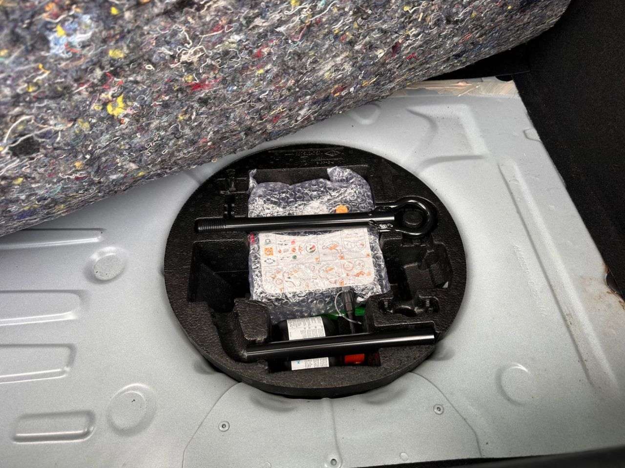 2017 RENAULT CLIO 2017 RENAULT CLIO