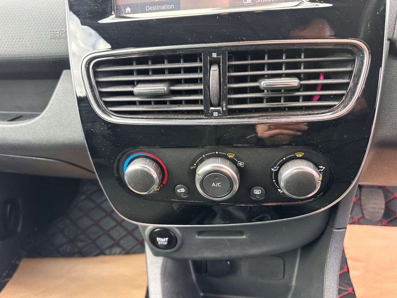 2017 RENAULT CLIO 2017 RENAULT CLIO