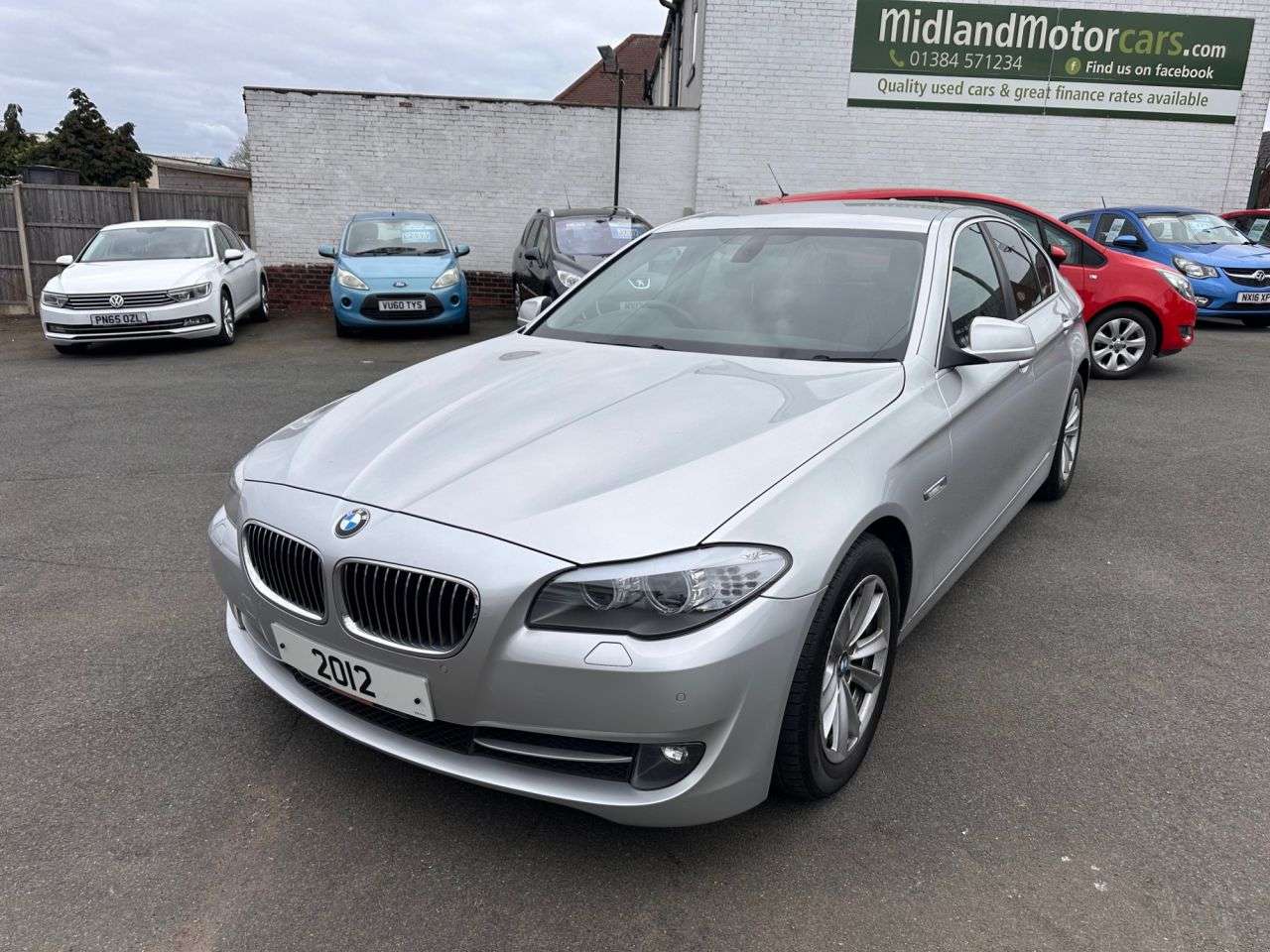 A 2012 BMW 5 SERIES 2.0 520d SE Saloon 4dr Diesel Steptronic Euro 5 (s/s) (184 ps) SERVICE HIST A 2012 BMW 5 SERIES 2.0 520d SE Saloon 4dr Diesel Steptronic Euro 5 (s/s) (184 ps) SERVICE HIST