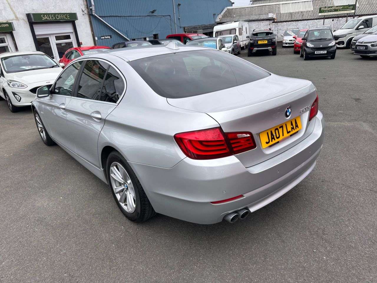 A 2012 BMW 5 SERIES 2.0 520d SE Saloon 4dr Diesel Steptronic Euro 5 (s/s) (184 ps) SERVICE HIST A 2012 BMW 5 SERIES 2.0 520d SE Saloon 4dr Diesel Steptronic Euro 5 (s/s) (184 ps) SERVICE HIST