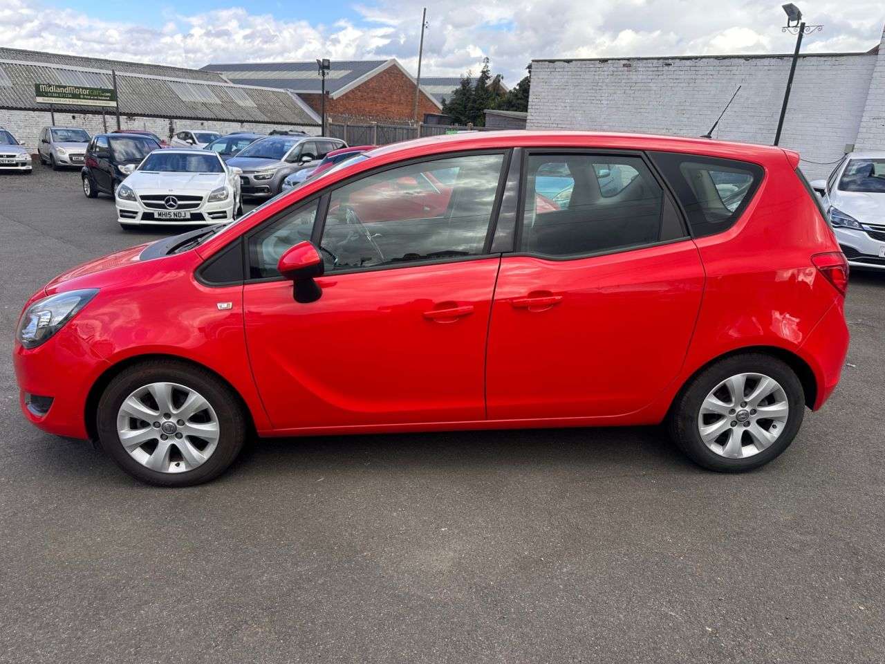 A 2016 VAUXHALL MERIVA 1.4i Life MPV 5dr Petrol Manual Euro 6 (100 ps) ALLOY WHEELS-PETROL ENGINE A 2016 VAUXHALL MERIVA 1.4i Life MPV 5dr Petrol Manual Euro 6 (100 ps) ALLOY WHEELS-PETROL ENGINE
