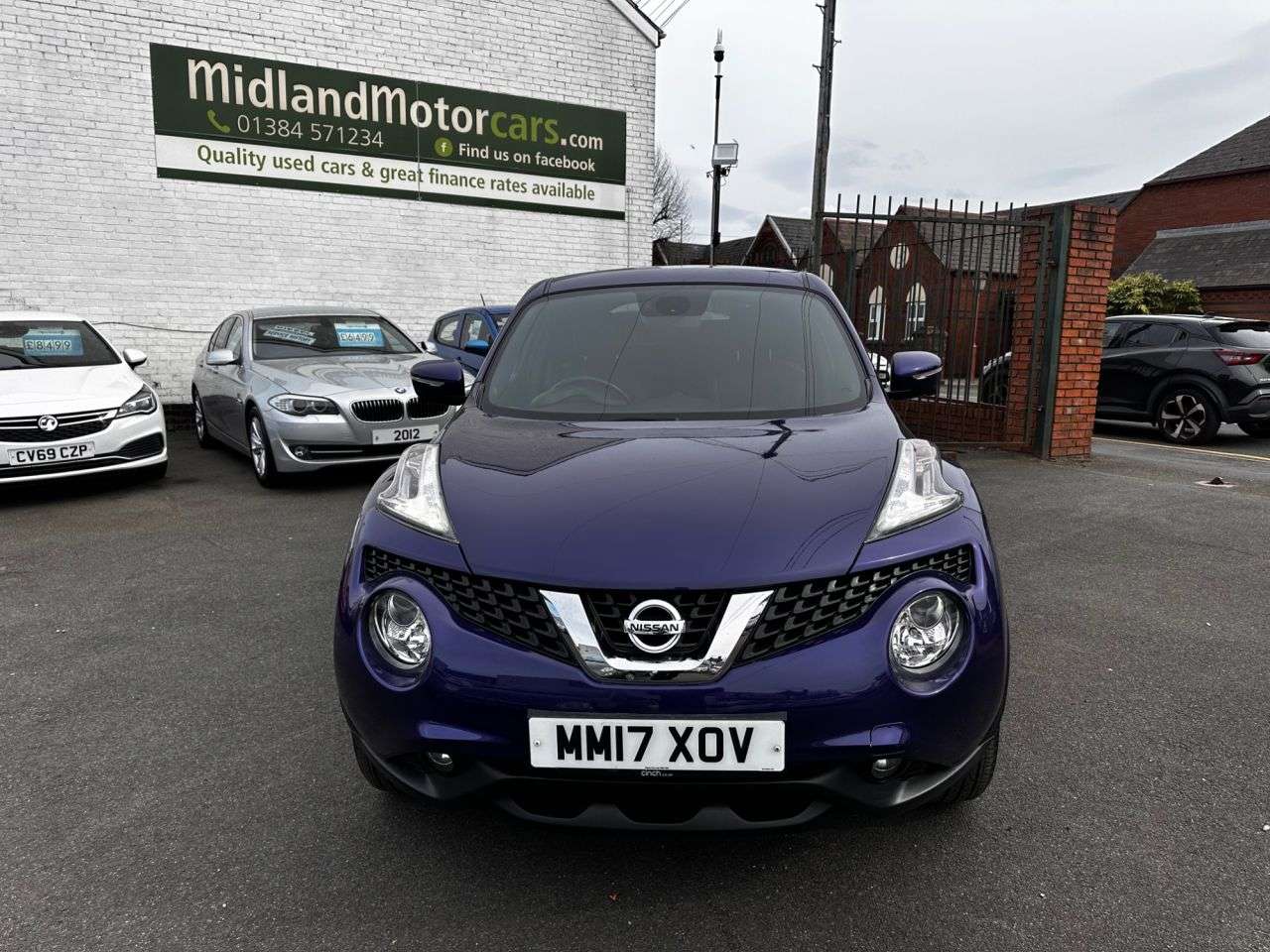A 2017 NISSAN JUKE 1.6 Tekna SUV 5dr Petrol XTRON Euro 6 (117 ps) SERVICE HISTORY-NAV-BLUETOOT A 2017 NISSAN JUKE 1.6 Tekna SUV 5dr Petrol XTRON Euro 6 (117 ps) SERVICE HISTORY-NAV-BLUETOOT