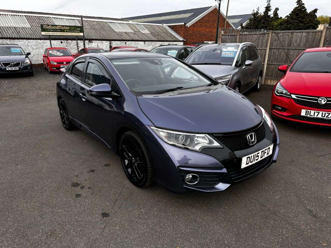 A 2015 HONDA CIVIC 1.6 i-DTEC SR Hatchback 5dr Diesel Manual Euro 5 (s/s) (120 ps) REVERSE CAM A 2015 HONDA CIVIC 1.6 i-DTEC SR Hatchback 5dr Diesel Manual Euro 5 (s/s) (120 ps) REVERSE CAM