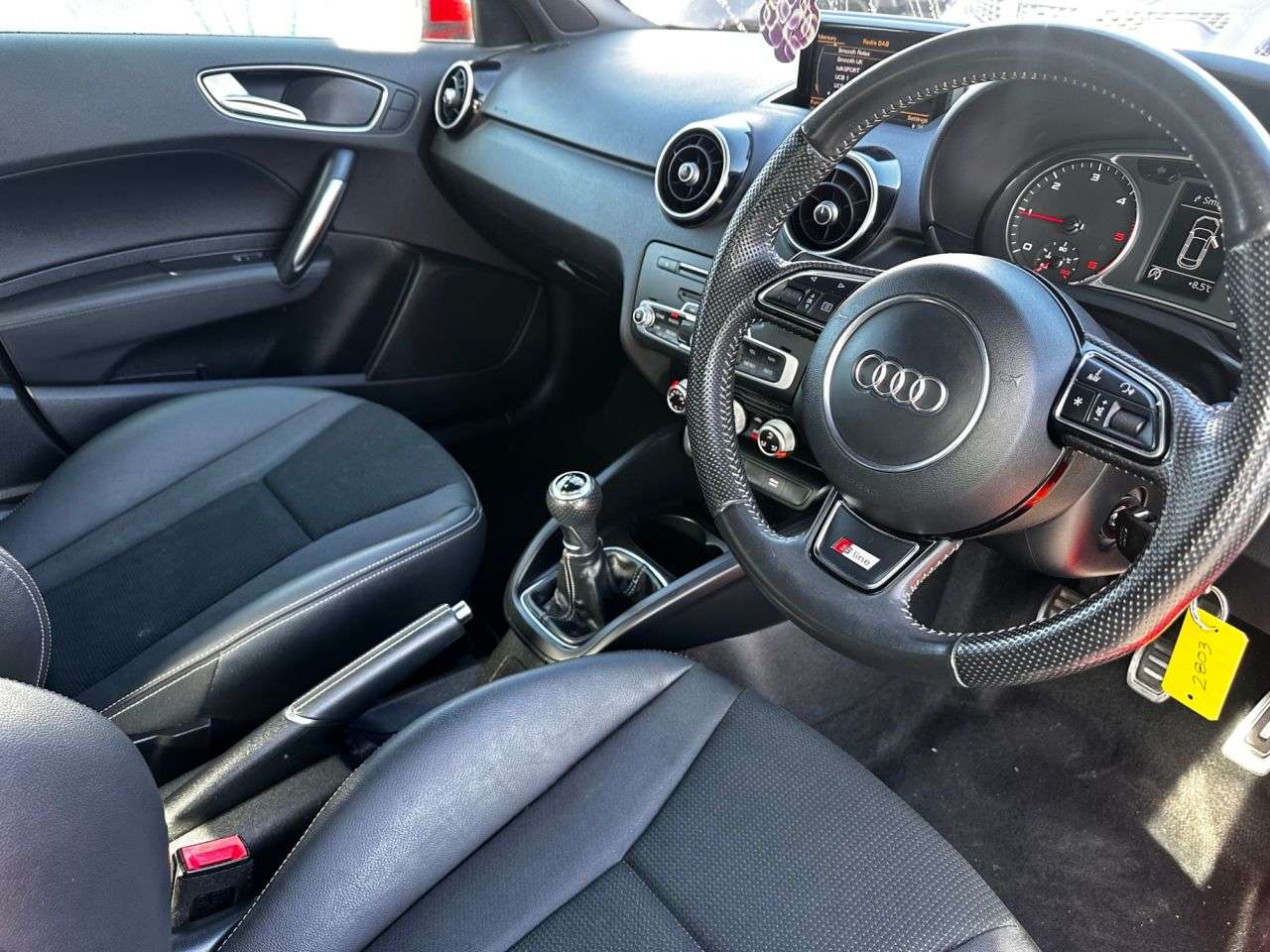 2015 AUDI A1 2015 AUDI A1