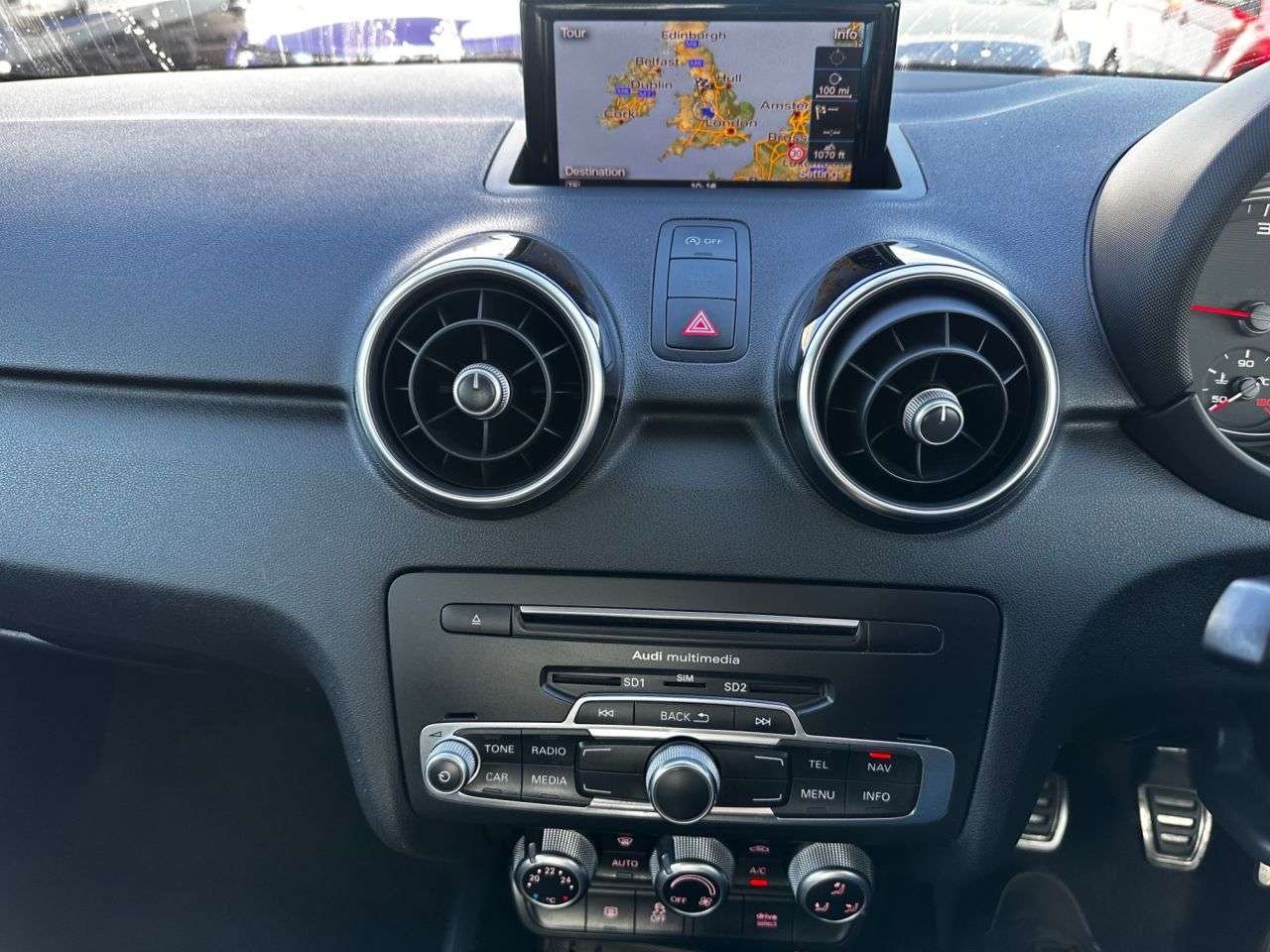 2015 AUDI A1 2015 AUDI A1