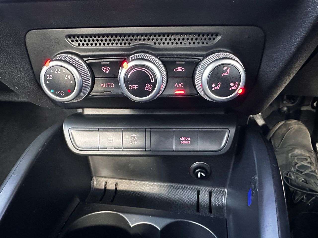 2015 AUDI A1 2015 AUDI A1
