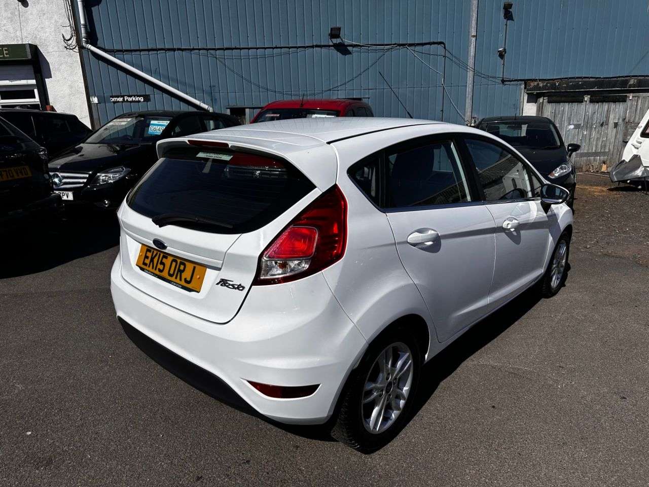 A 2015 FORD FIESTA 1.25 Zetec Hatchback 5dr Petrol Manual Euro 6 (82 ps) BLUETOOTH-ALLOY WHEEL A 2015 FORD FIESTA 1.25 Zetec Hatchback 5dr Petrol Manual Euro 6 (82 ps) BLUETOOTH-ALLOY WHEEL