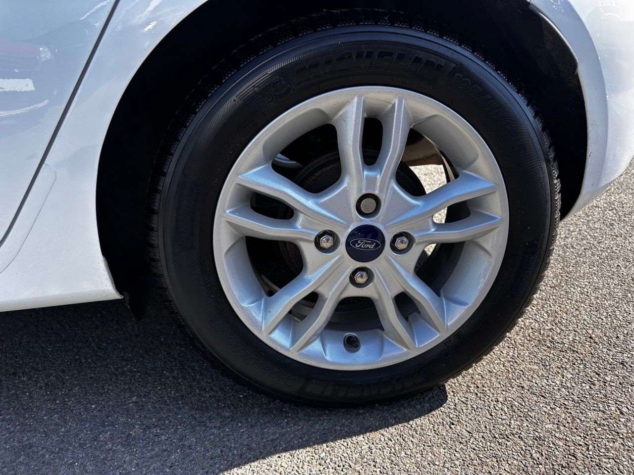 2015 FORD FIESTA 2015 FORD FIESTA