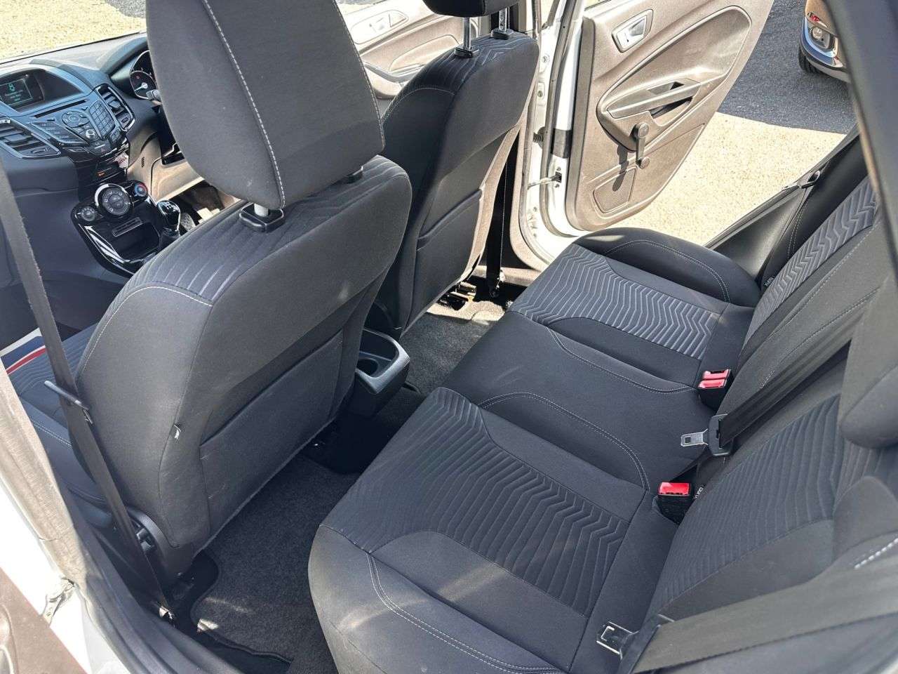 2015 FORD FIESTA 2015 FORD FIESTA