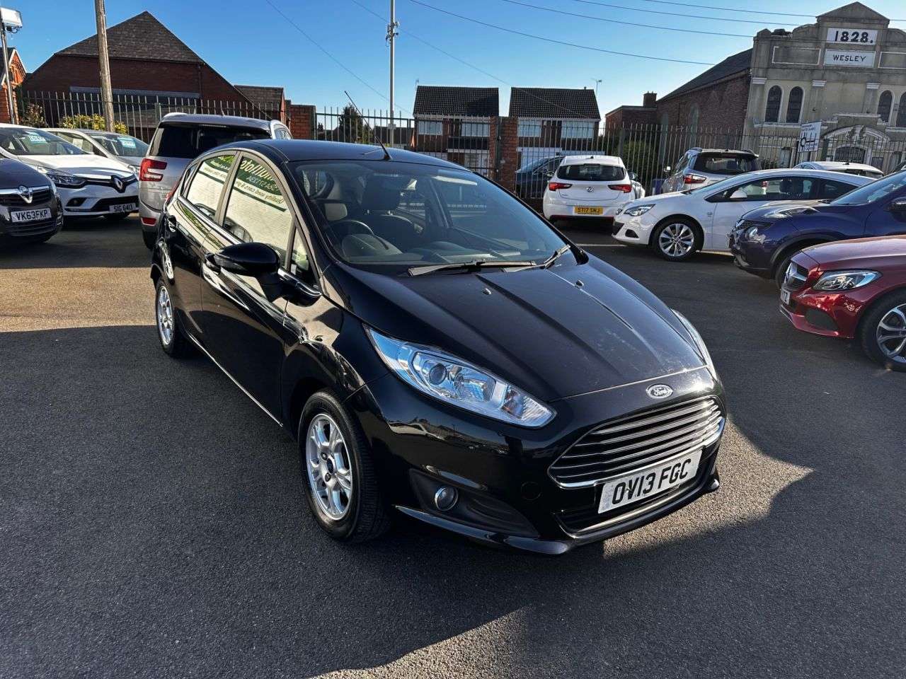 A 2013 FORD FIESTA 1.6 TDCi ECOnetic Zetec Hatchback 5dr Diesel Manual Euro 5 (s/s) (95 ps) 1 A 2013 FORD FIESTA 1.6 TDCi ECOnetic Zetec Hatchback 5dr Diesel Manual Euro 5 (s/s) (95 ps) 1