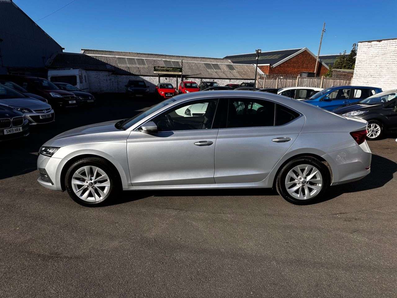 A 2021 SKODA OCTAVIA 2.0 TDI SE L Hatchback 5dr Diesel DSG Euro 6 (s/s) (150 ps) 1 FORMER KEEPER A 2021 SKODA OCTAVIA 2.0 TDI SE L Hatchback 5dr Diesel DSG Euro 6 (s/s) (150 ps) 1 FORMER KEEPER
