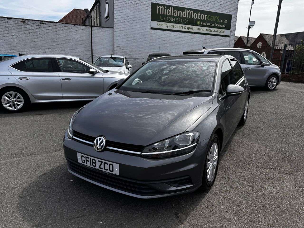 A 2018 VOLKSWAGEN GOLF 1.6 TDI S Hatchback 5dr Diesel Manual Euro 6 (s/s) (115 ps) MAIN DEALER SER A 2018 VOLKSWAGEN GOLF 1.6 TDI S Hatchback 5dr Diesel Manual Euro 6 (s/s) (115 ps) MAIN DEALER SER