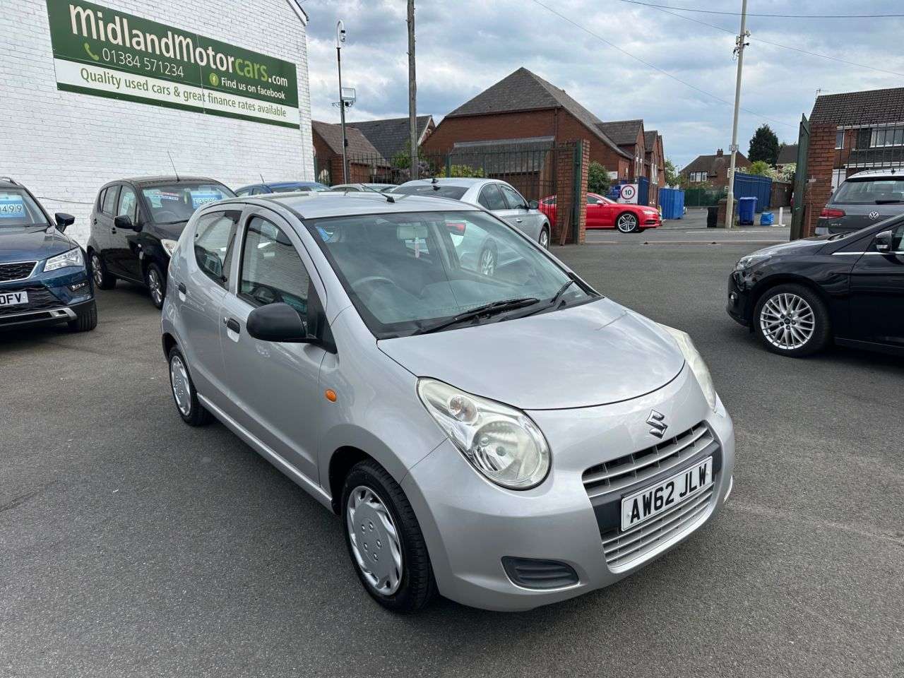 A 2012 SUZUKI ALTO 1.0 12V SZ Hatchback 5dr Petrol Manual Euro 5 (68 ps) 4 NEW TYRES FITTED-SE A 2012 SUZUKI ALTO 1.0 12V SZ Hatchback 5dr Petrol Manual Euro 5 (68 ps) 4 NEW TYRES FITTED-SE