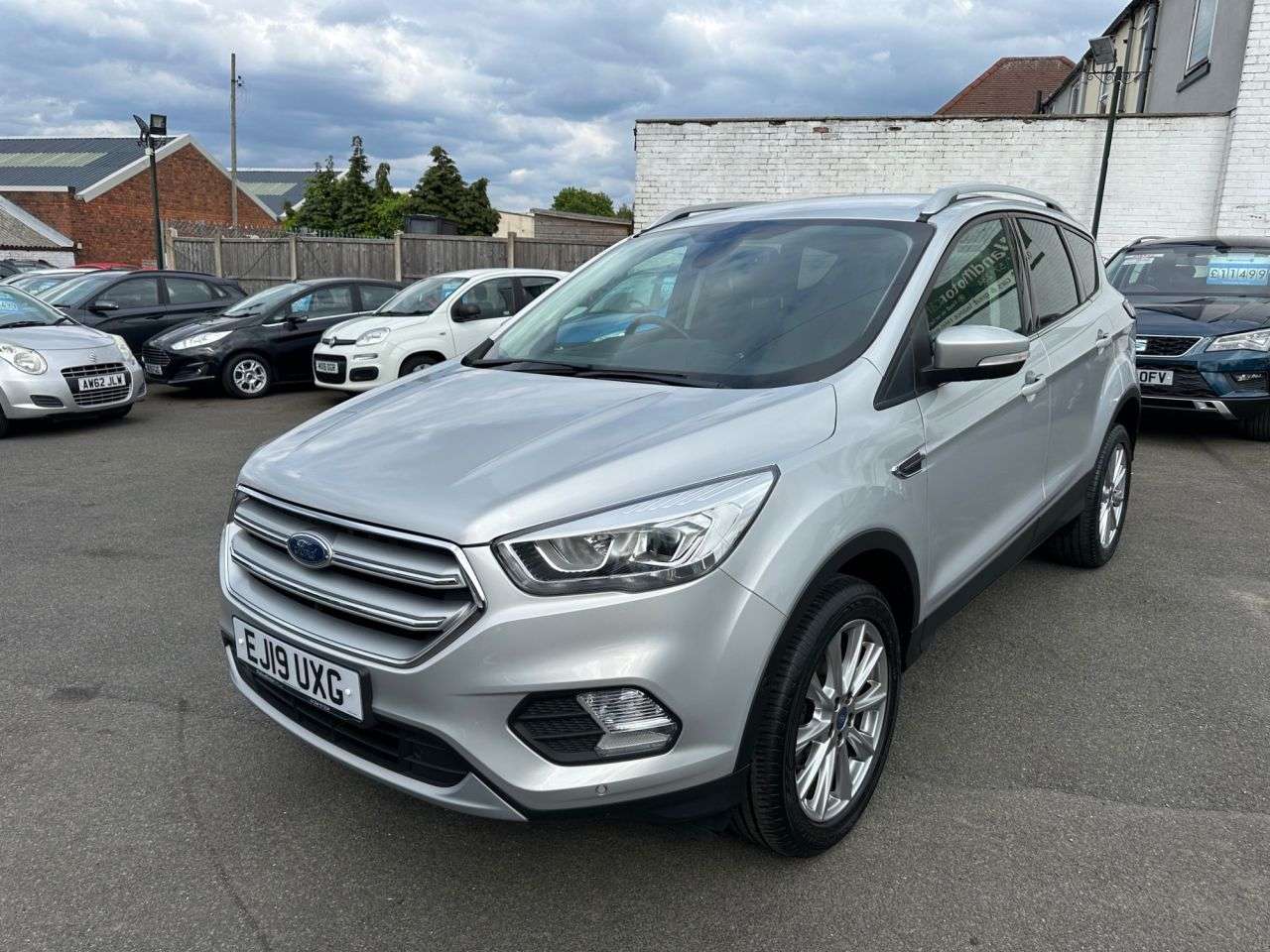 A 2019 FORD KUGA 1.5 TDCi EcoBlue Titanium Edition SUV 5dr Diesel Manual Euro 6 (s/s) (120 p A 2019 FORD KUGA 1.5 TDCi EcoBlue Titanium Edition SUV 5dr Diesel Manual Euro 6 (s/s) (120 p