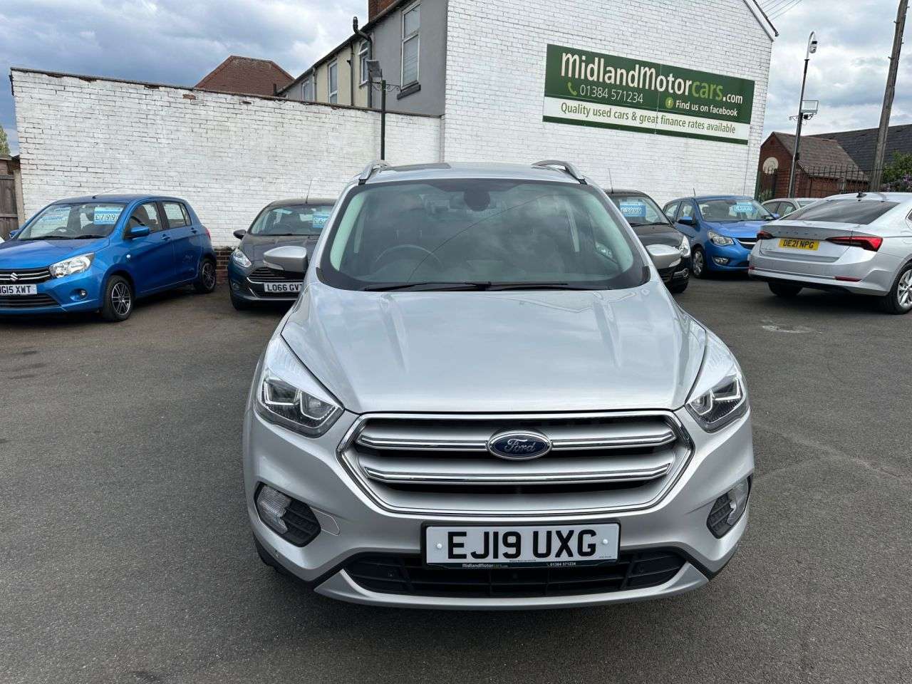 A 2019 FORD KUGA 1.5 TDCi EcoBlue Titanium Edition SUV 5dr Diesel Manual Euro 6 (s/s) (120 p A 2019 FORD KUGA 1.5 TDCi EcoBlue Titanium Edition SUV 5dr Diesel Manual Euro 6 (s/s) (120 p