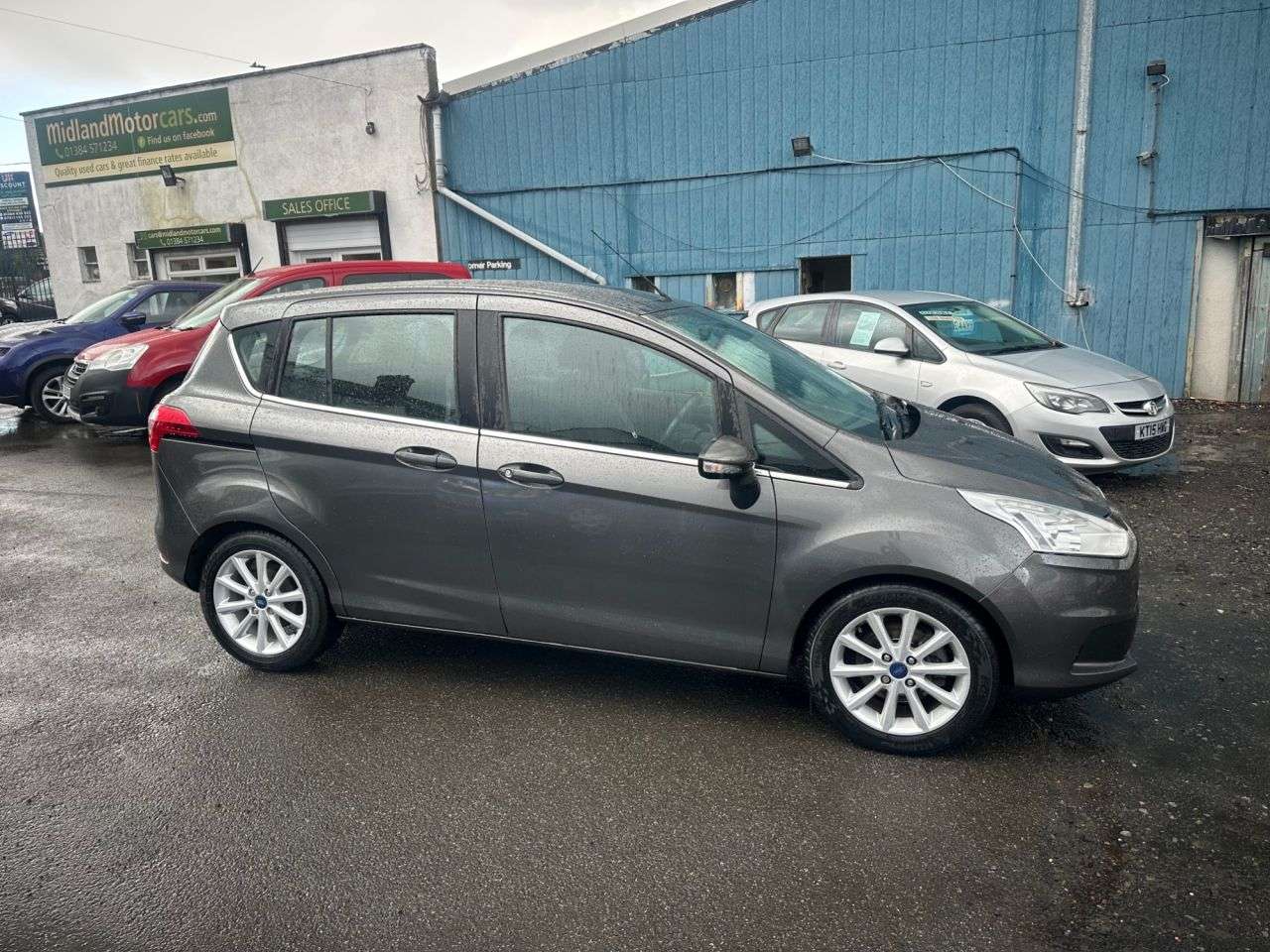 A 2017 FORD B-MAX 1.0T EcoBoost Titanium Navigator MPV 5dr Petrol Manual Euro 6 (100 ps) ONLY A 2017 FORD B-MAX 1.0T EcoBoost Titanium Navigator MPV 5dr Petrol Manual Euro 6 (100 ps) ONLY