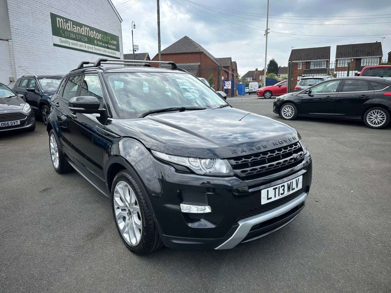 A 2013 LAND ROVER RANGE ROVER EVOQUE 2.2 SD4 Dynamic SUV 5dr Diesel Auto 4WD Euro 5 (190 ps) LEATHER-REVERSE CAM A 2013 LAND ROVER RANGE ROVER EVOQUE 2.2 SD4 Dynamic SUV 5dr Diesel Auto 4WD Euro 5 (190 ps) LEATHER-REVERSE CAM