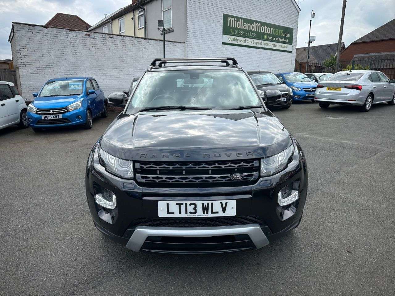 A 2013 LAND ROVER RANGE ROVER EVOQUE 2.2 SD4 Dynamic SUV 5dr Diesel Auto 4WD Euro 5 (190 ps) LEATHER-REVERSE CAM A 2013 LAND ROVER RANGE ROVER EVOQUE 2.2 SD4 Dynamic SUV 5dr Diesel Auto 4WD Euro 5 (190 ps) LEATHER-REVERSE CAM