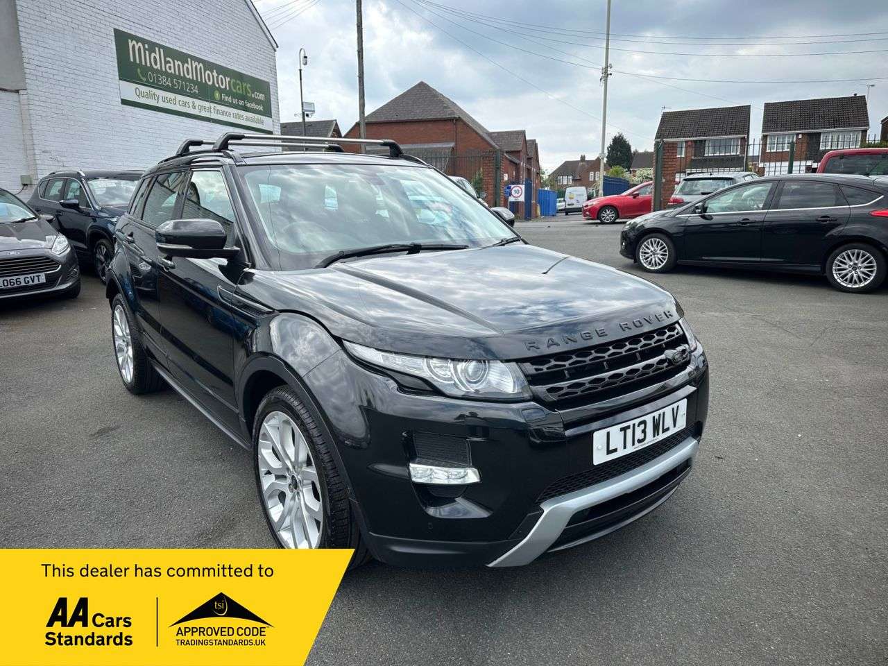 A 2013 LAND ROVER RANGE ROVER EVOQUE 2.2 SD4 Dynamic SUV 5dr Diesel Auto 4WD Euro 5 (190 ps) LEATHER-REVERSE CAM A 2013 LAND ROVER RANGE ROVER EVOQUE 2.2 SD4 Dynamic SUV 5dr Diesel Auto 4WD Euro 5 (190 ps) LEATHER-REVERSE CAM