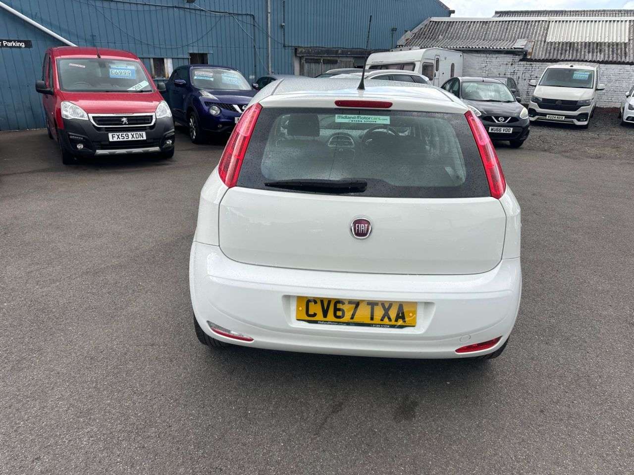 2017 FIAT PUNTO 2017 FIAT PUNTO