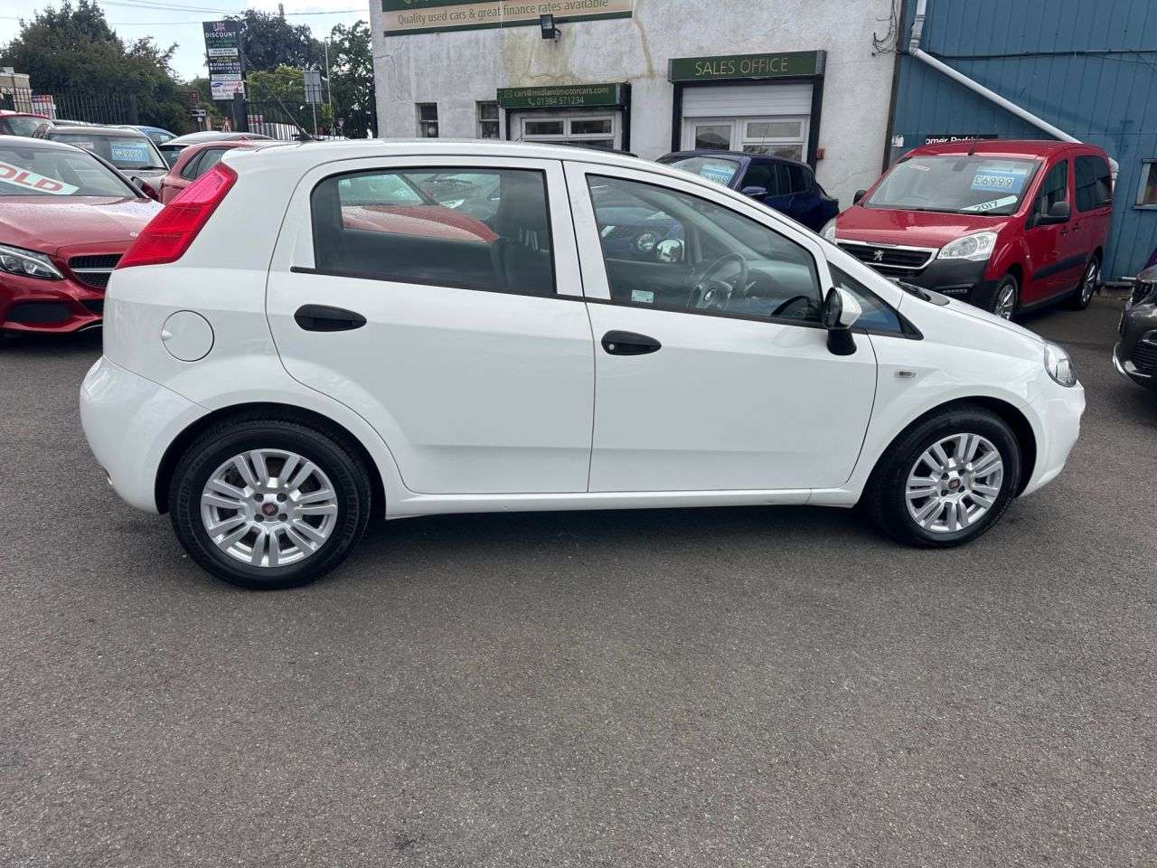 2017 FIAT PUNTO 2017 FIAT PUNTO