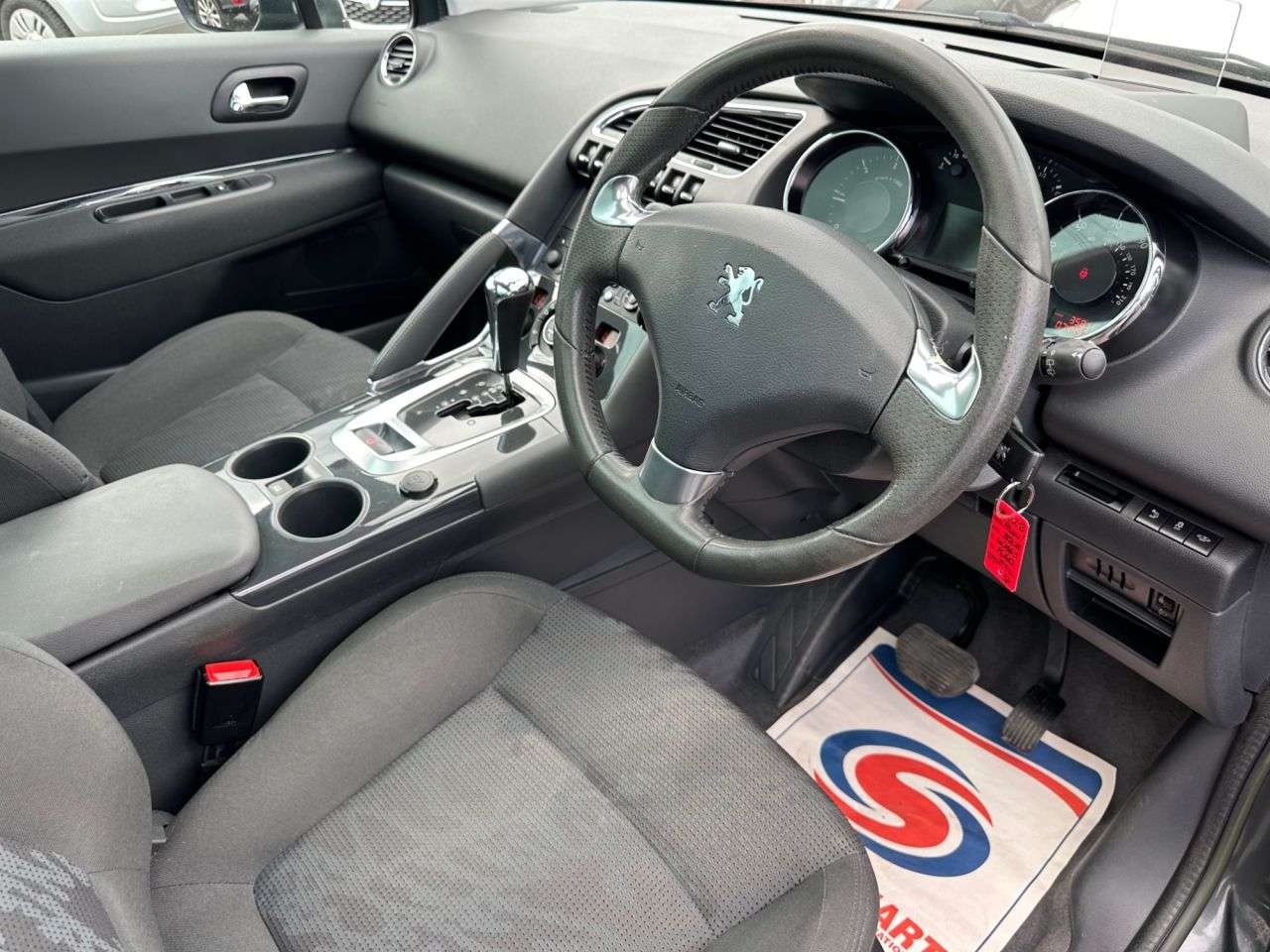2013 PEUGEOT 3008 2013 PEUGEOT 3008