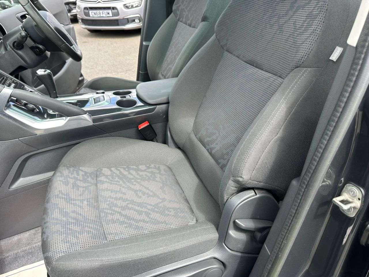 2013 PEUGEOT 3008 2013 PEUGEOT 3008