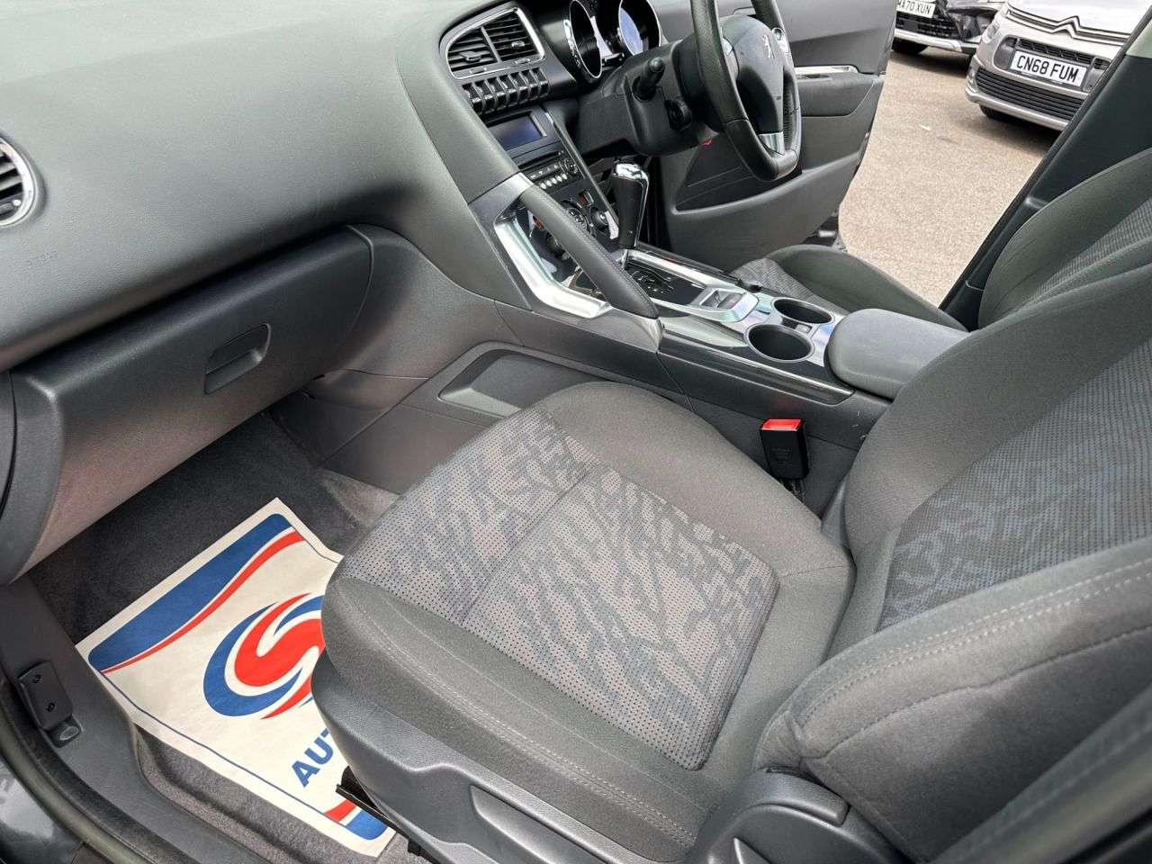 2013 PEUGEOT 3008 2013 PEUGEOT 3008