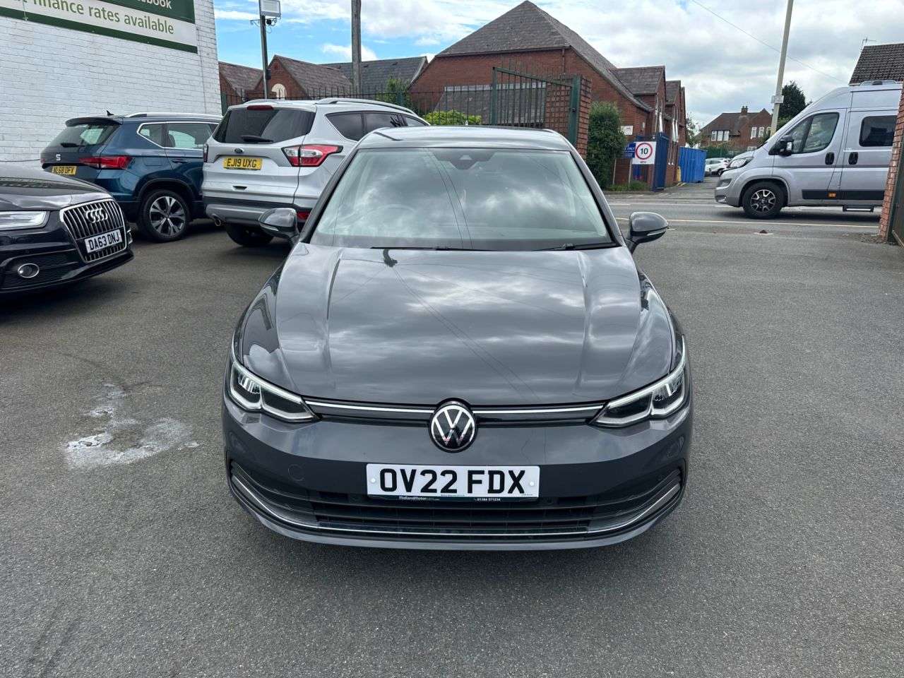 A 2022 VOLKSWAGEN GOLF 1.0 eTSI MHEV Active Hatchback 5dr Petrol Hybrid DSG Euro 6 (s/s) (110 ps) A 2022 VOLKSWAGEN GOLF 1.0 eTSI MHEV Active Hatchback 5dr Petrol Hybrid DSG Euro 6 (s/s) (110 ps)