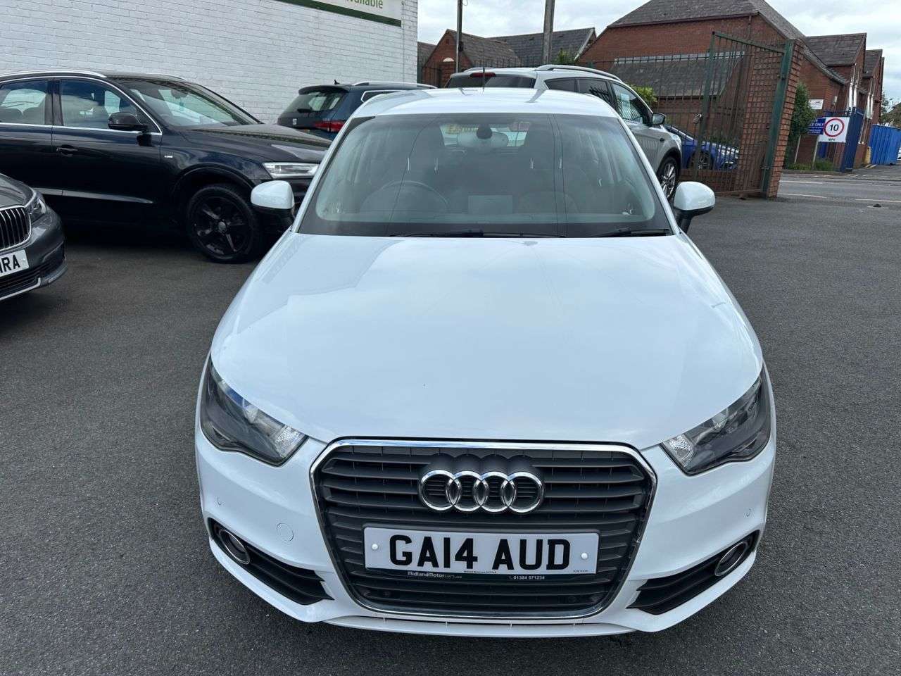 A 2014 AUDI A1 1.4 TFSI CoD Sport Sportback 5dr Petrol S Tronic Euro 5 (s/s) (140 ps) 1 FO A 2014 AUDI A1 1.4 TFSI CoD Sport Sportback 5dr Petrol S Tronic Euro 5 (s/s) (140 ps) 1 FO