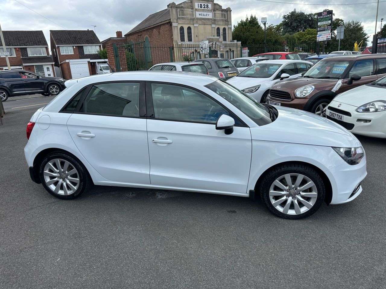 2014 AUDI A1 2014 AUDI A1