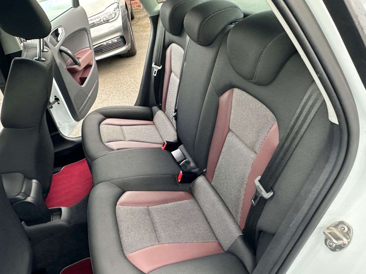 2014 AUDI A1 2014 AUDI A1