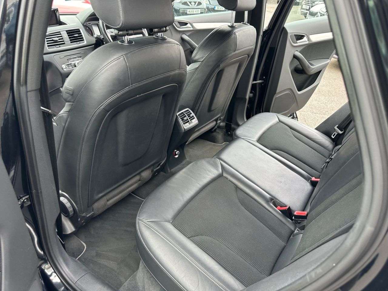 2013 AUDI Q3 2013 AUDI Q3